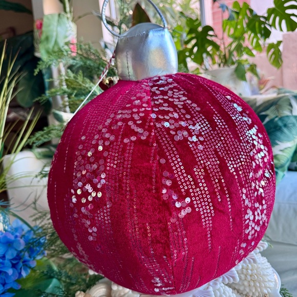 NWT! Christmas Holiday Large Velvet Sequin Ornament Pillow - Picture 1 of 7